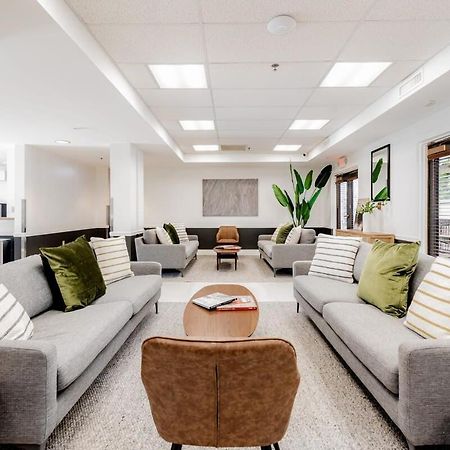 Cozysuites Cwe King Suite With Parking! Tower Grove Exterior foto
